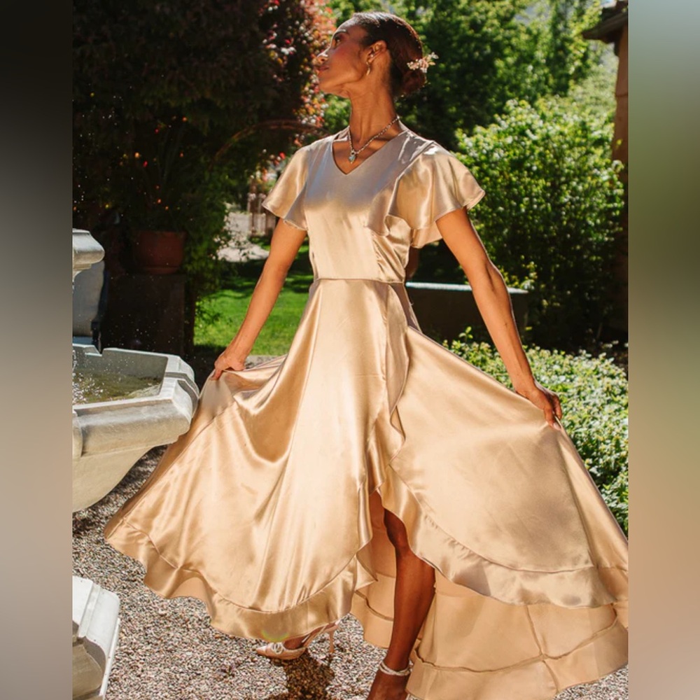 Ivy City Co | Elegant Satin Cream Dress